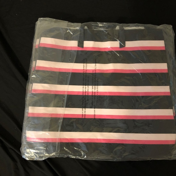 Victoria's Secret large tote - Picture 2 of 2